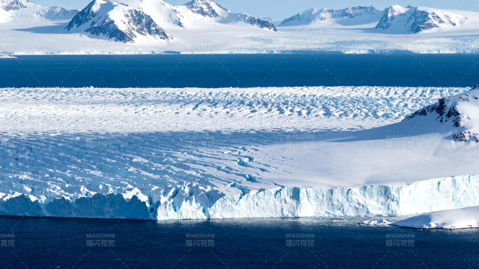 极地冰川壮丽景色图片