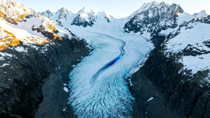 冰川山谷美景图片