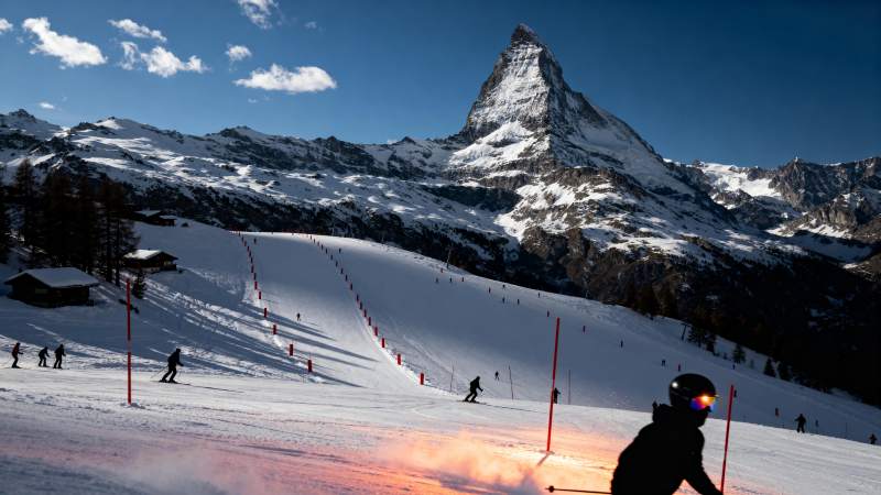 马特洪峰滑雪胜地图片