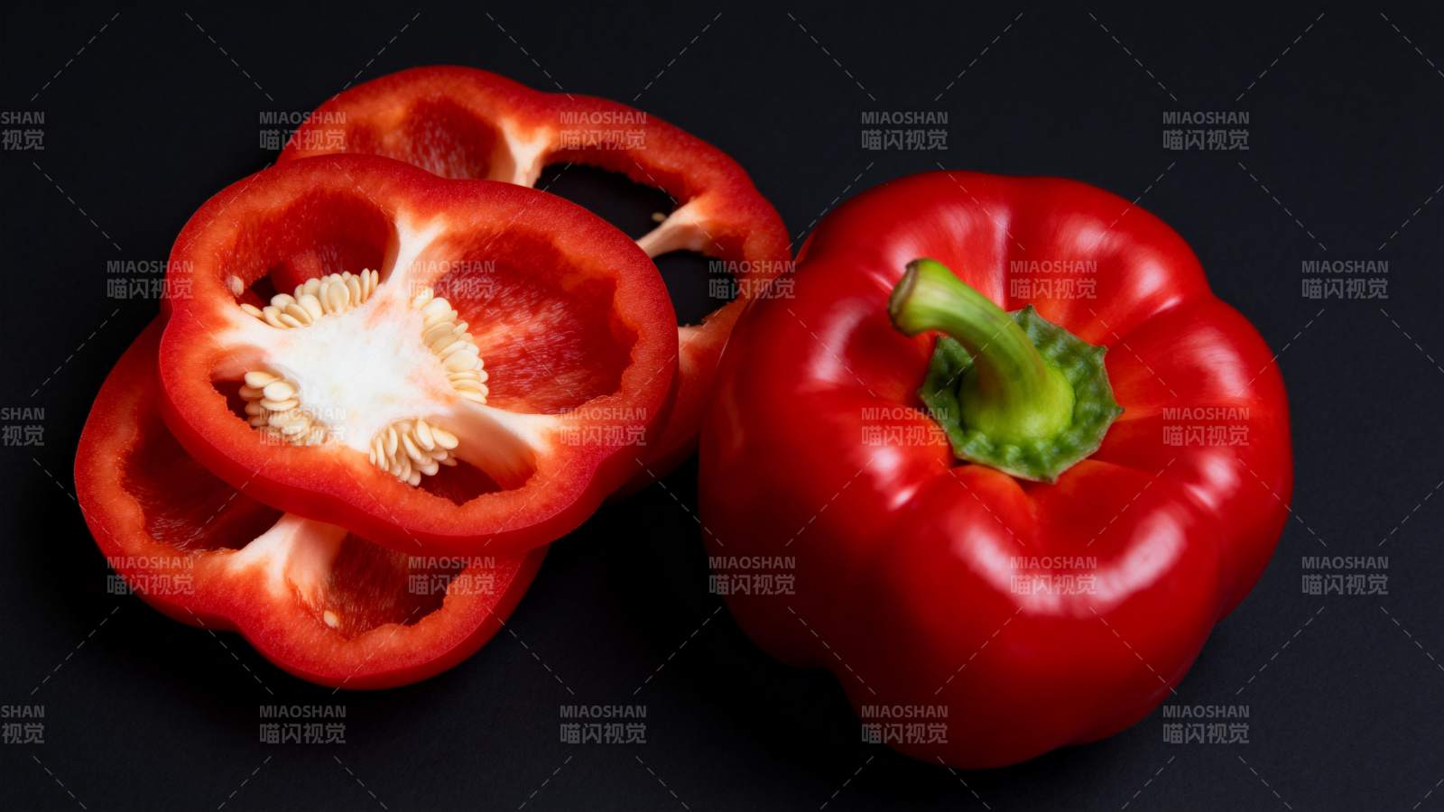 红椒切片与整椒图片