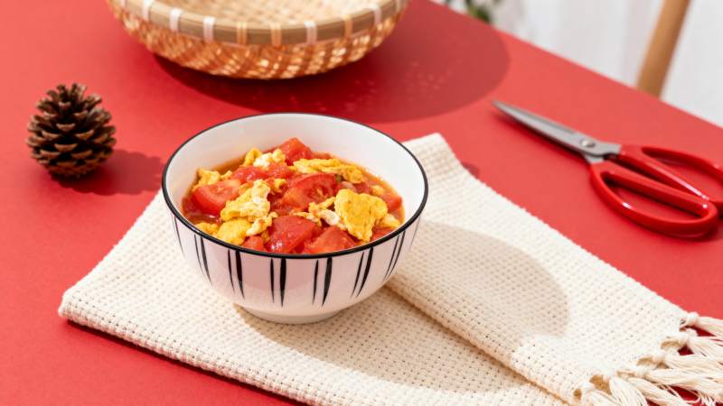 番茄炒蛋碗中盛图片