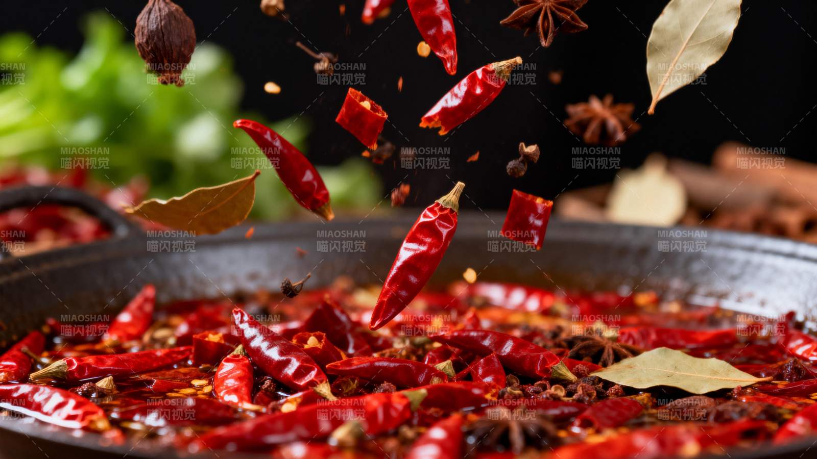 麻辣鲜香飘四溢图片