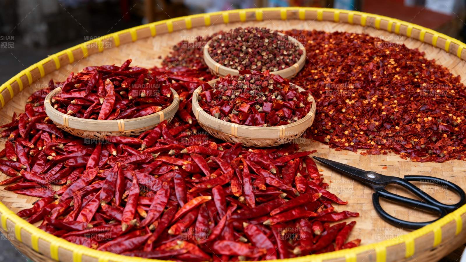 红辣椒盛宴图片