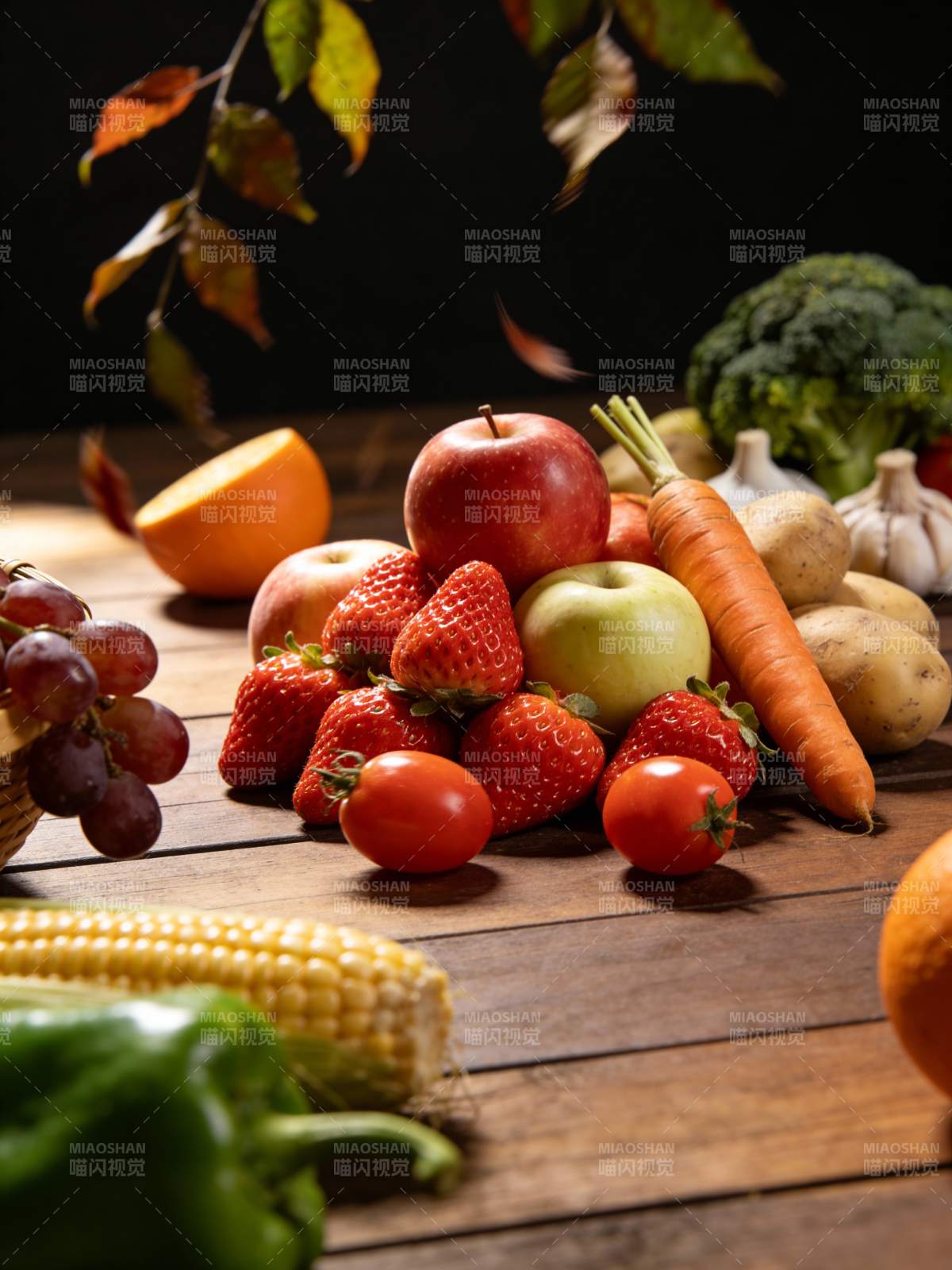 秋日丰收果蔬图图片