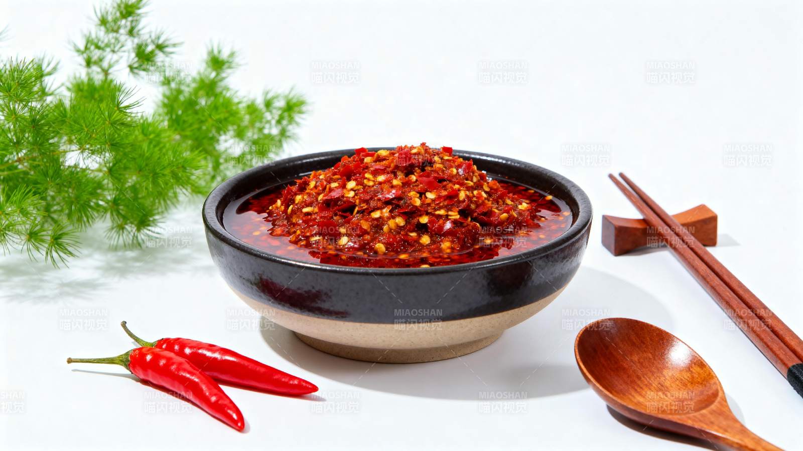 辣椒酱配红椒图片