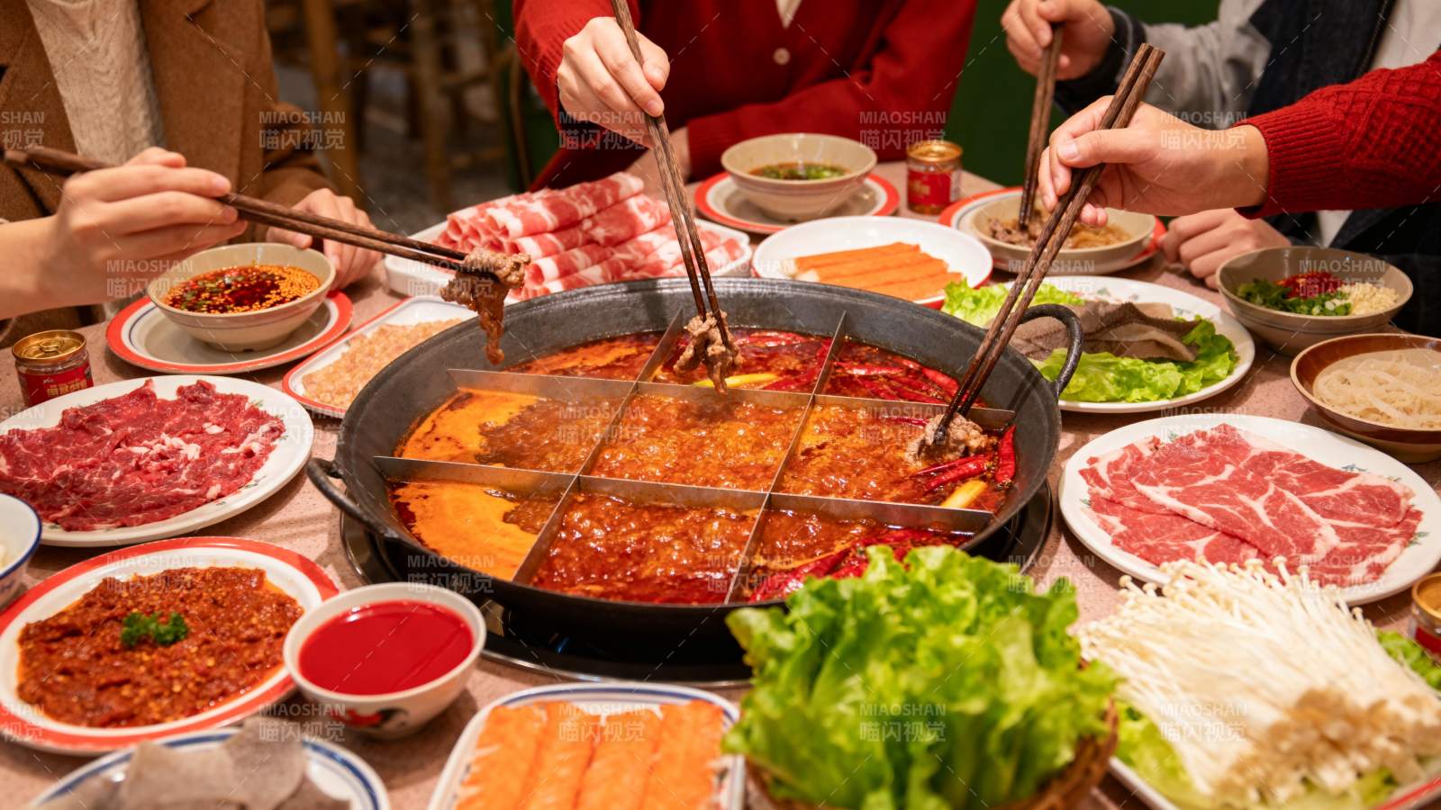 火锅盛宴 共享美味图片