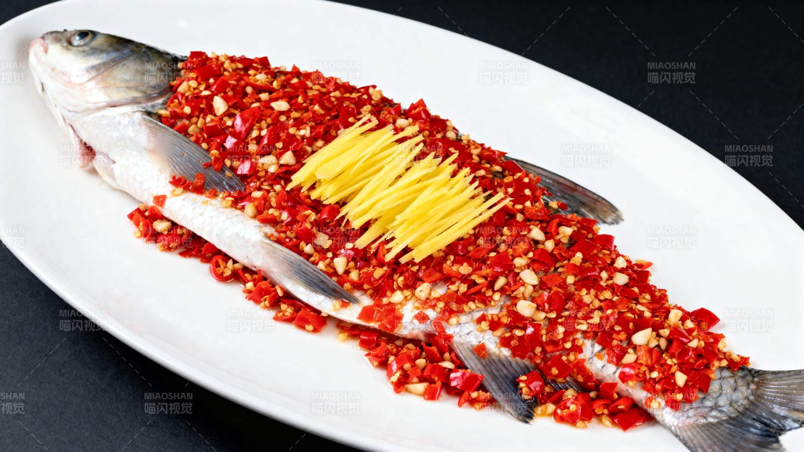 剁椒鱼头图片