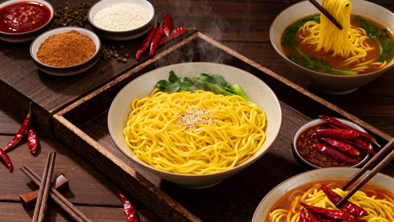 热辣鲜香面条宴图片