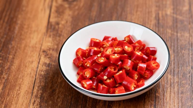 红辣椒切丁图片