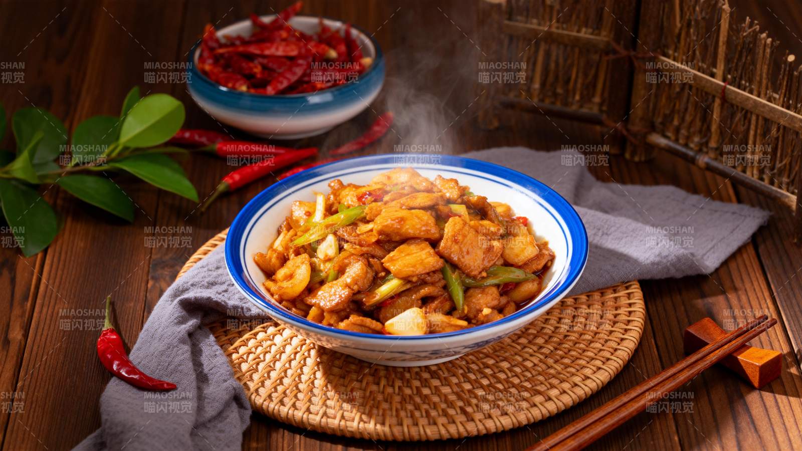 香辣土豆炒肉片图片