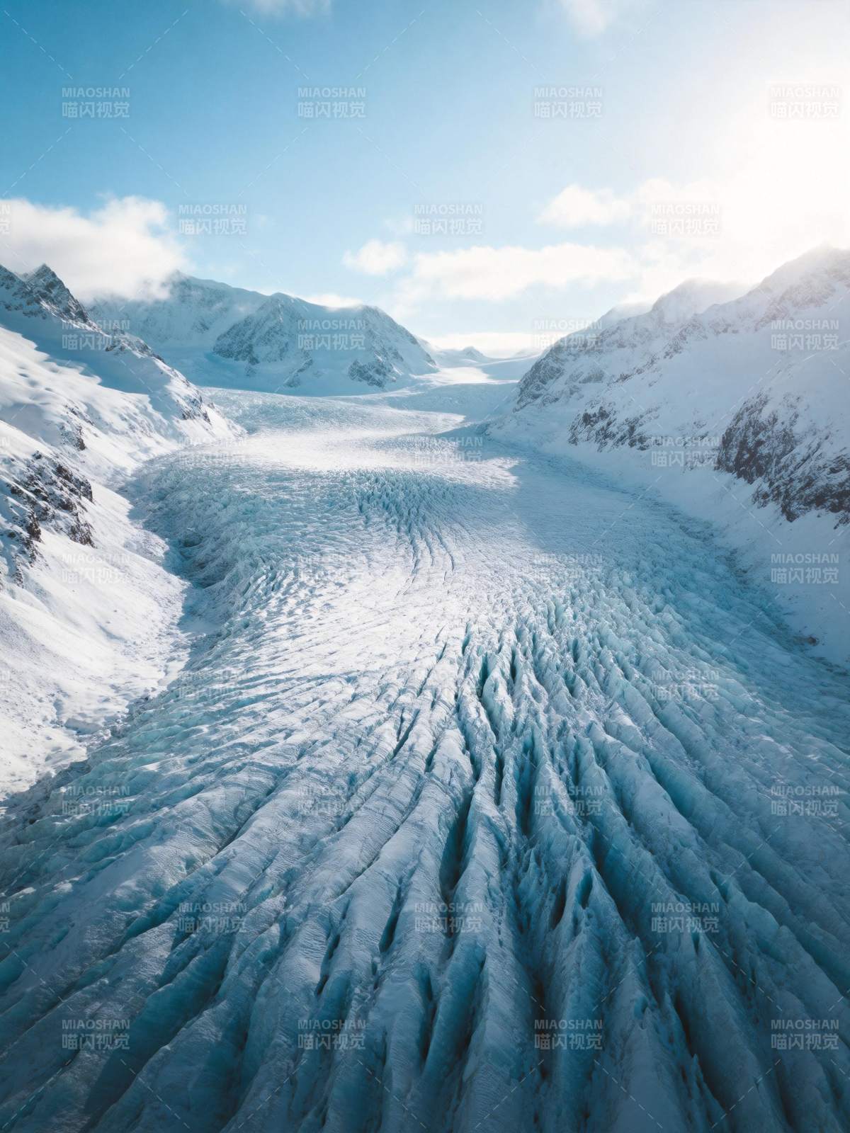 冰川峡谷奇景图片
