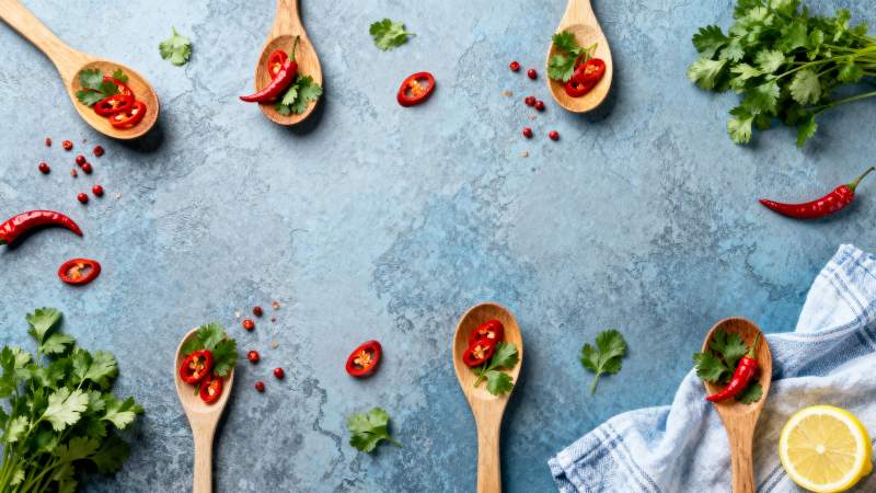 香料与木勺的美食布置图片