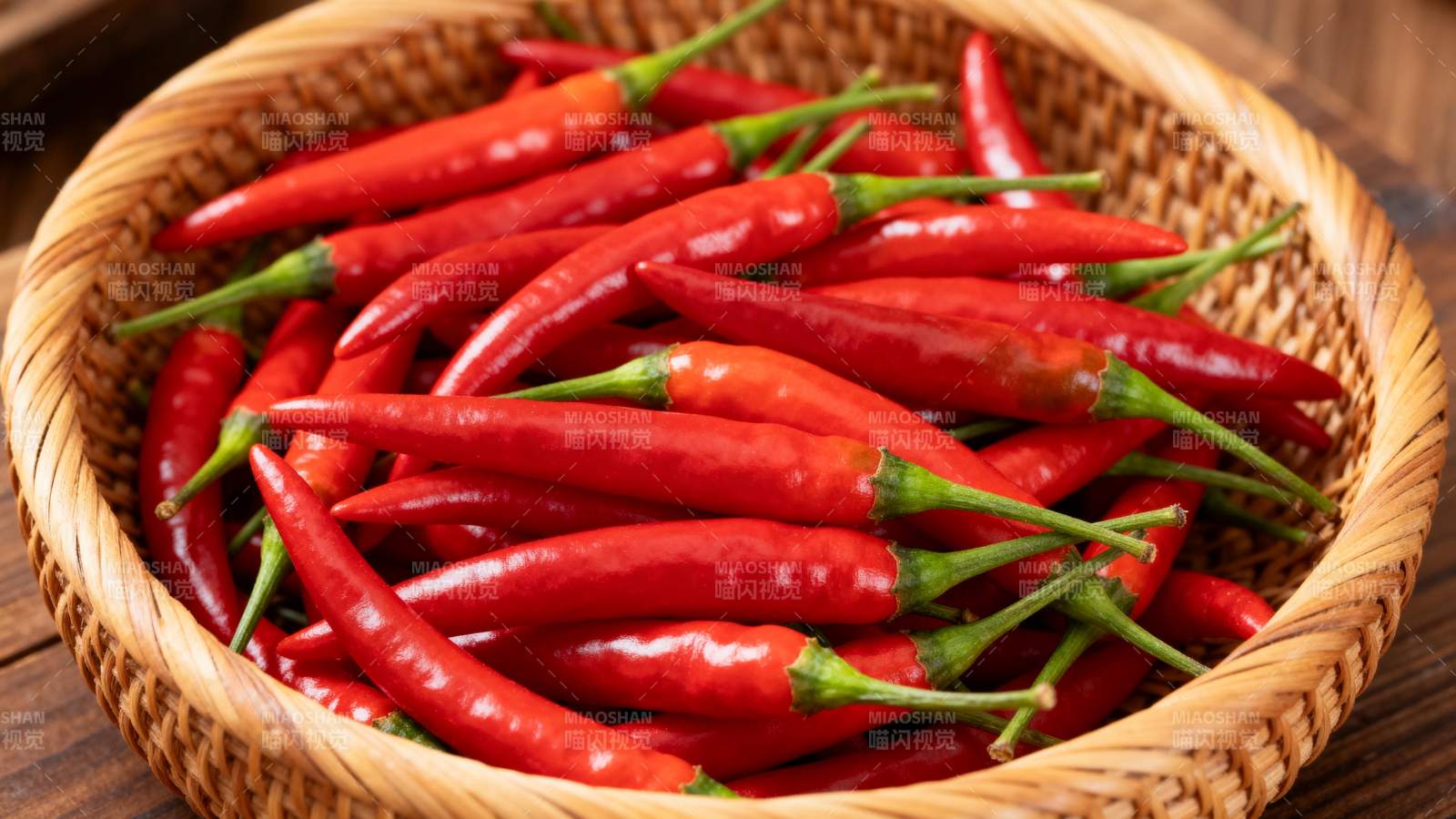 红辣椒满篮图片