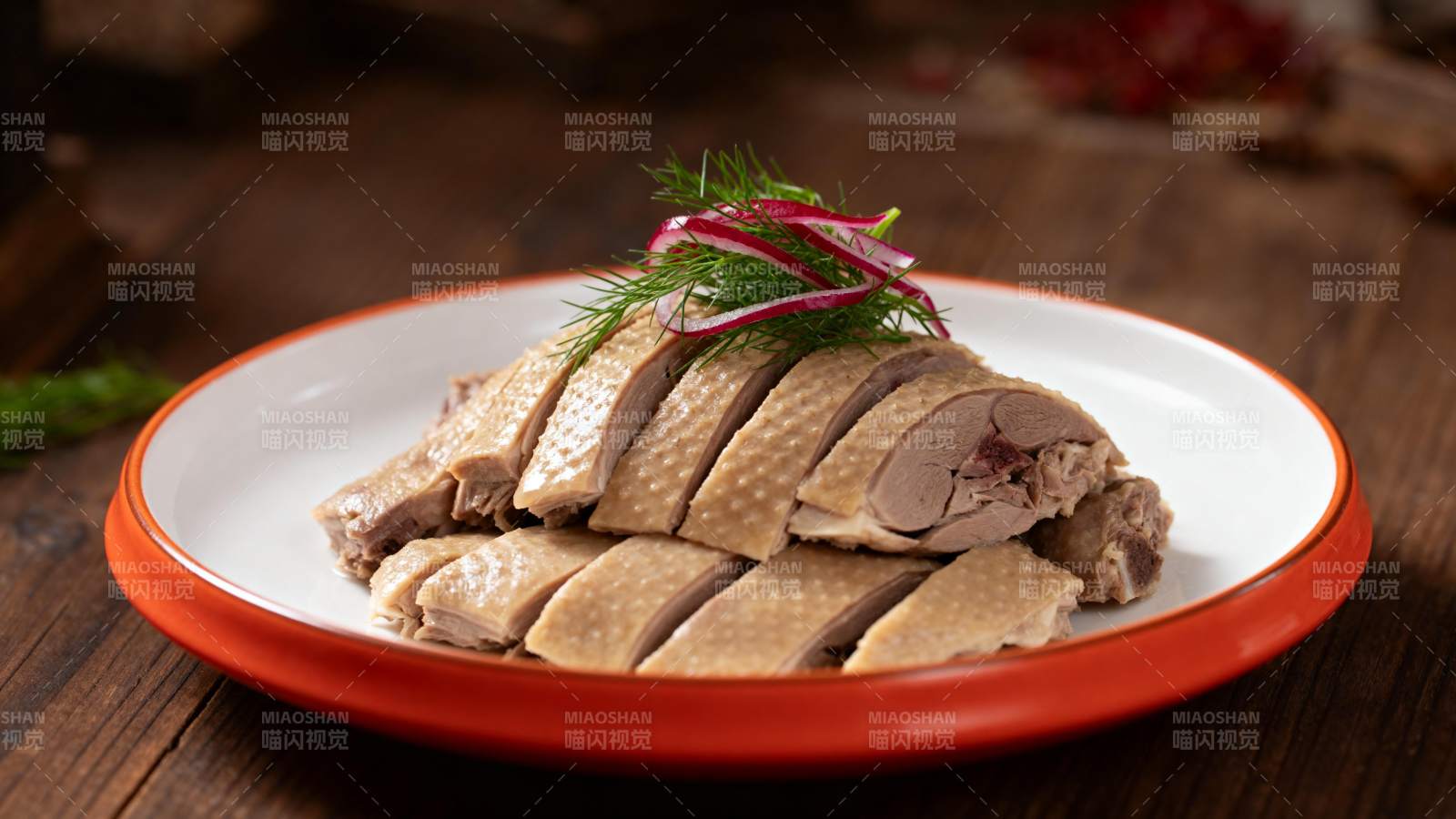 美味鸭肉拼盘图片