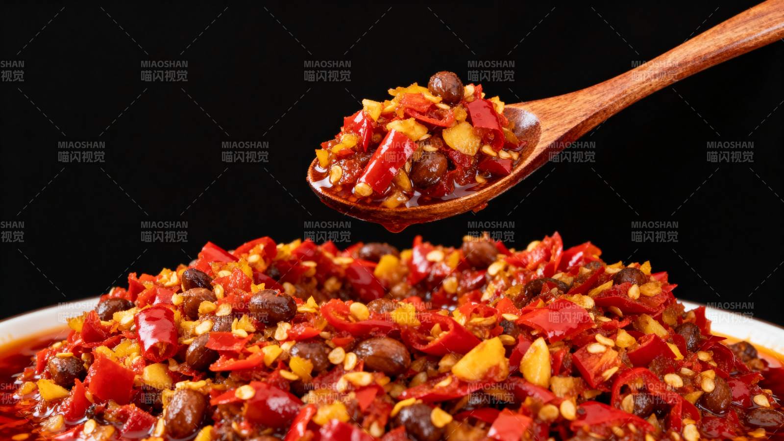 辣味豆角拌饭图片