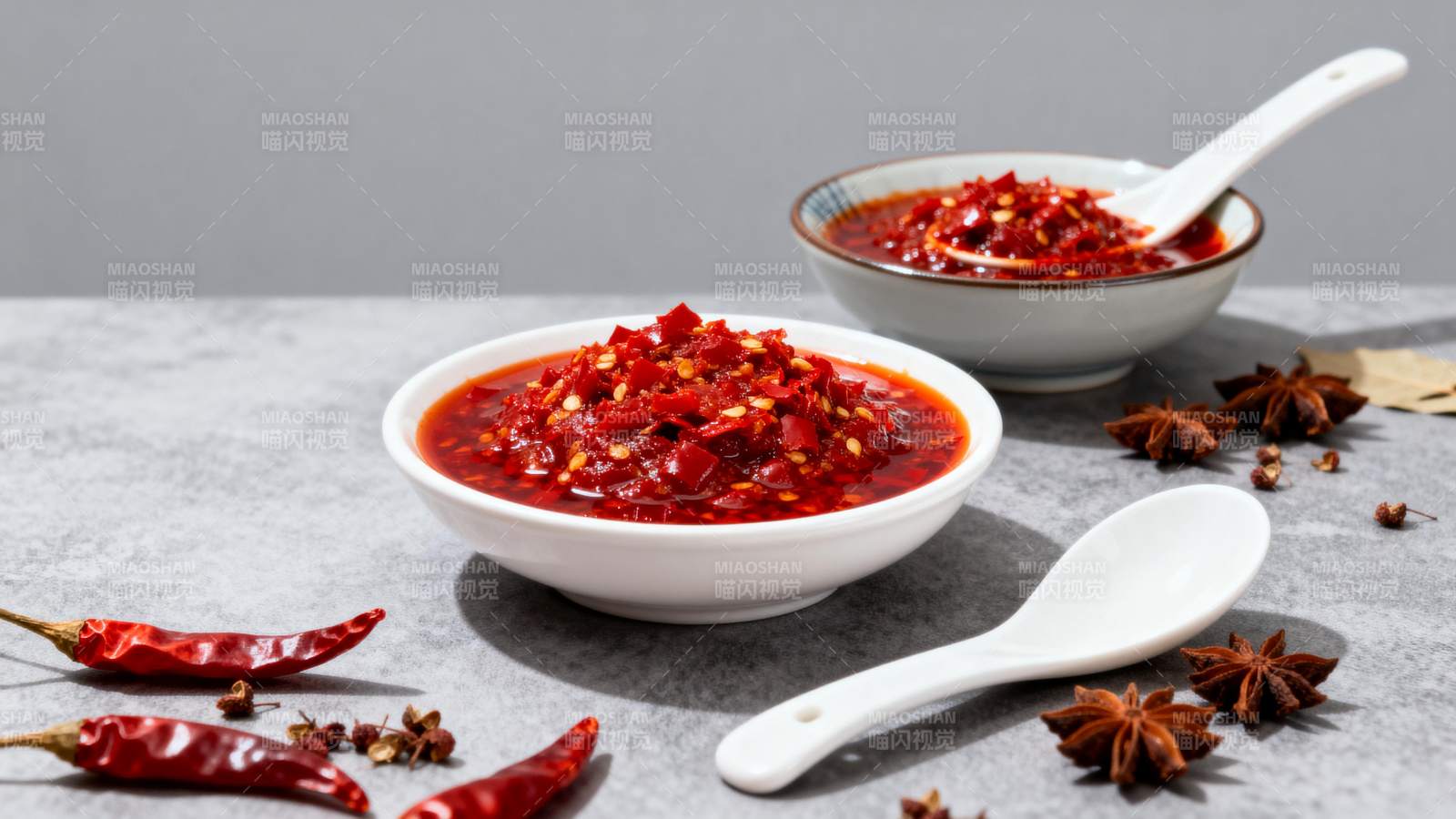 辣椒酱配香料图片