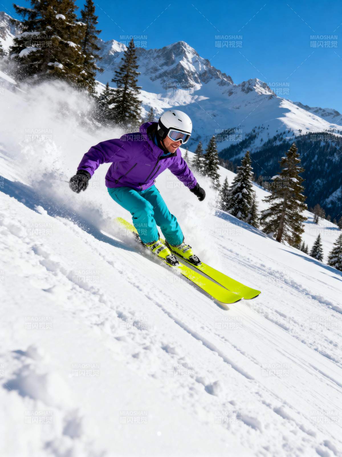 雪坡疾驰 尽享滑雪乐趣图片