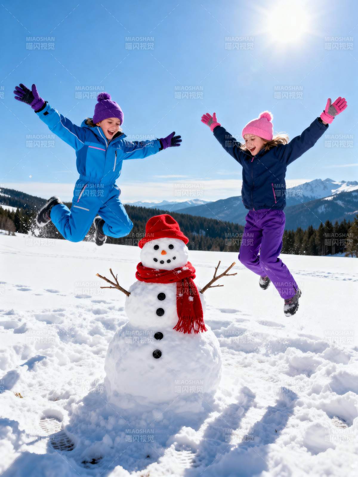 雪地欢跳 童趣无限图片