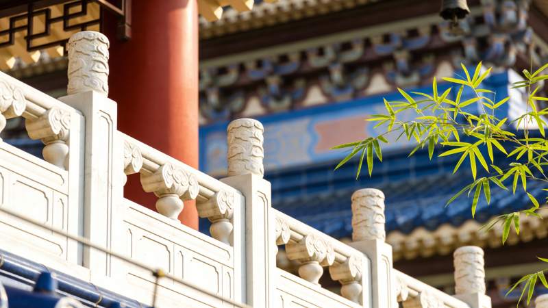 古建筑与竹影图片