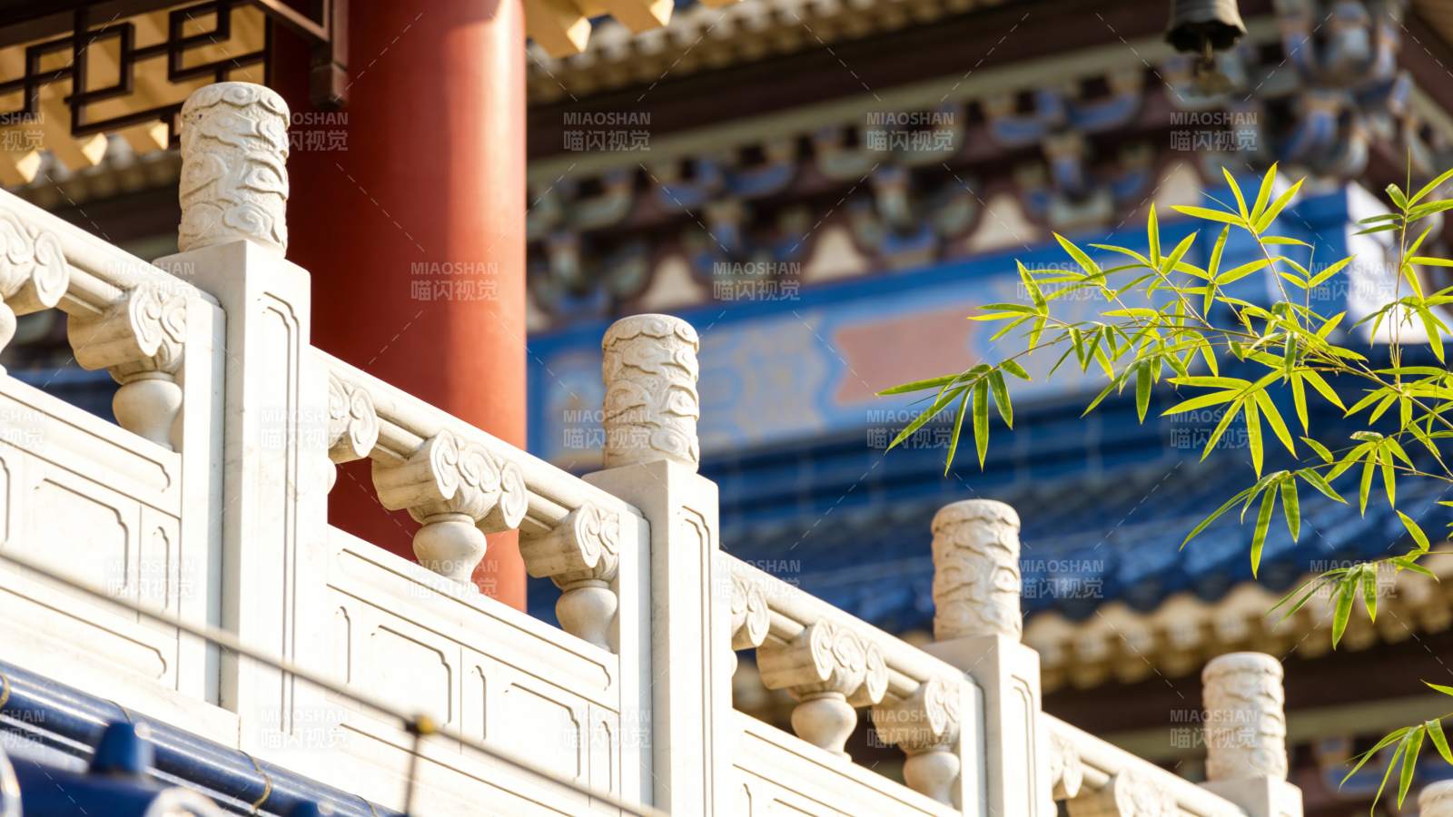 古建筑与竹影图片