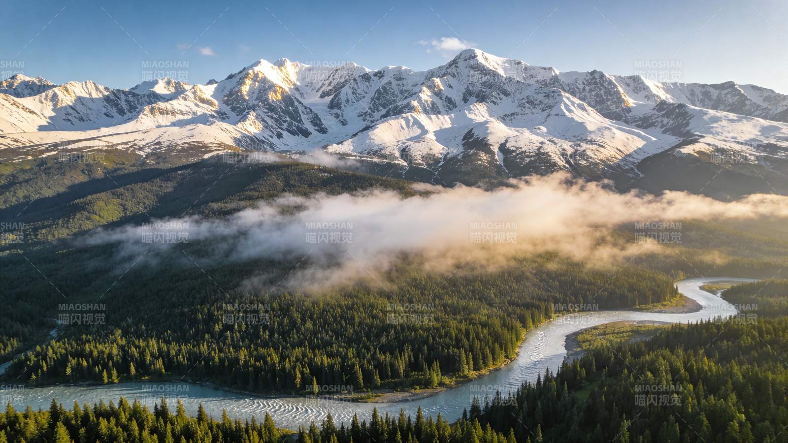 雪山云海森林河图片