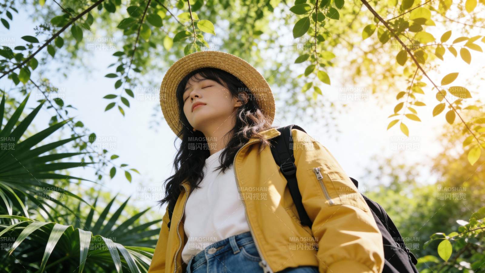 春日林间少女行图片