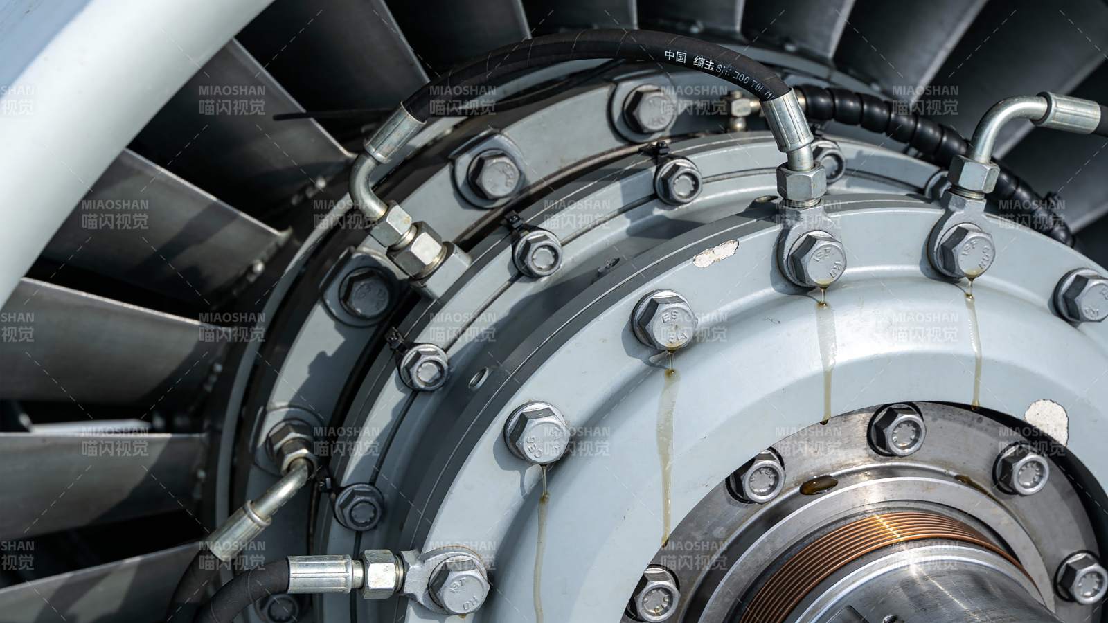 涡轮发动机特写图片