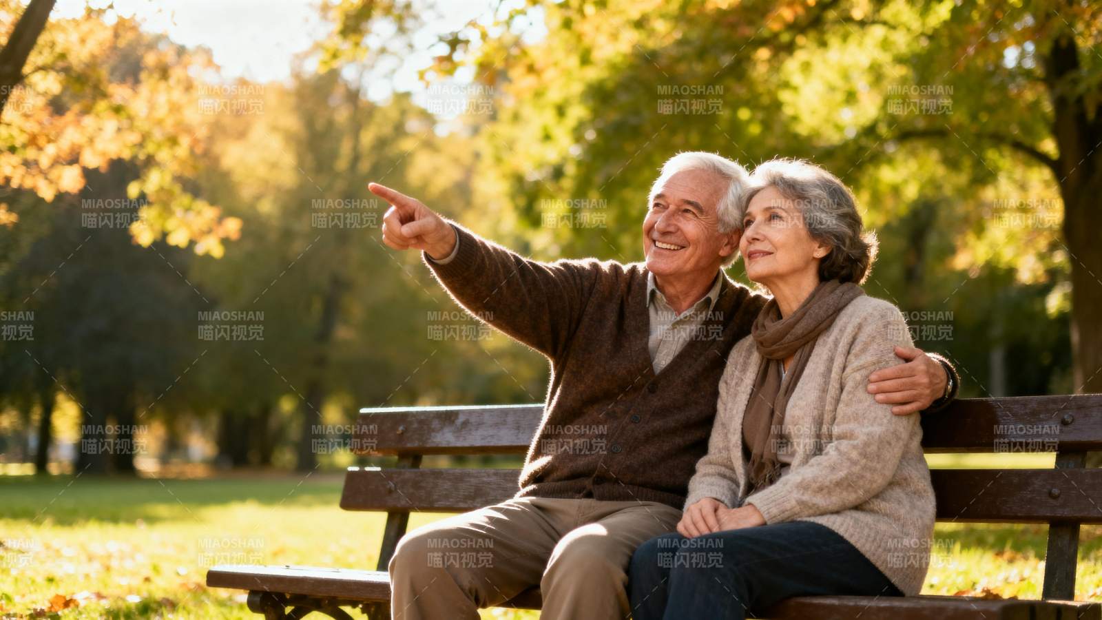 秋日公园共赏美景图片