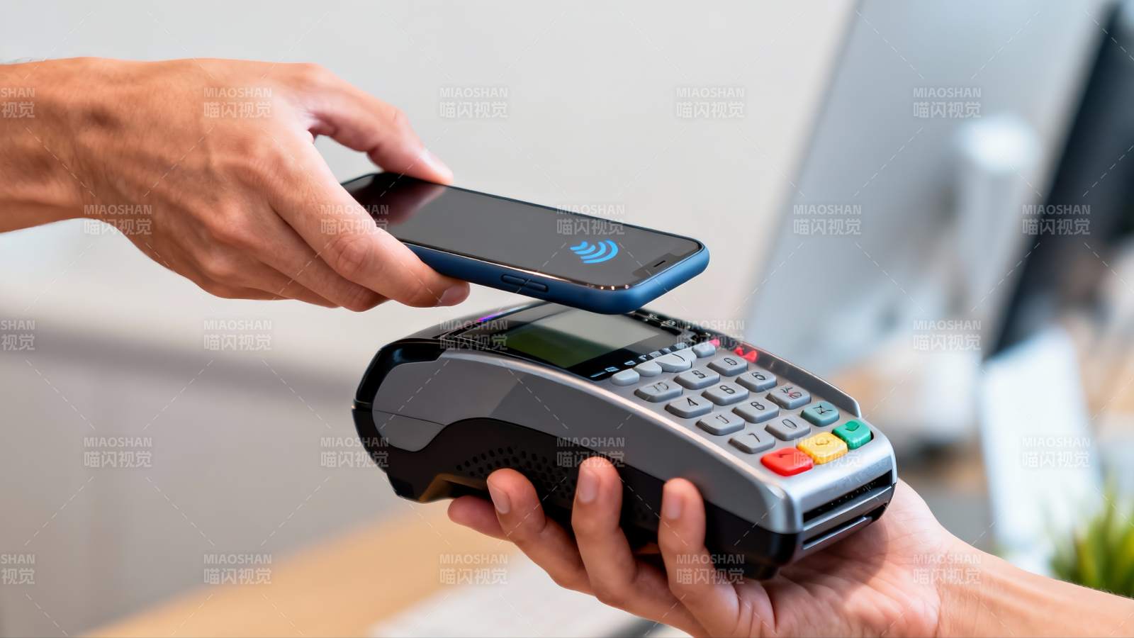 手机支付瞬间完成图片