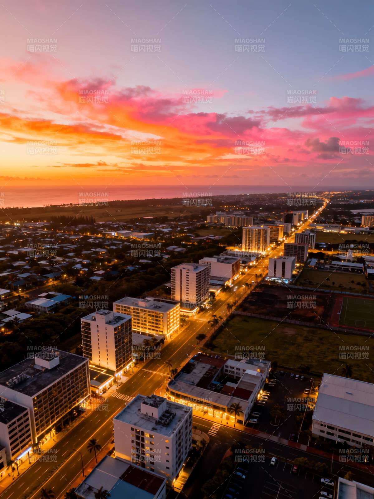 城市黄昏美景图片