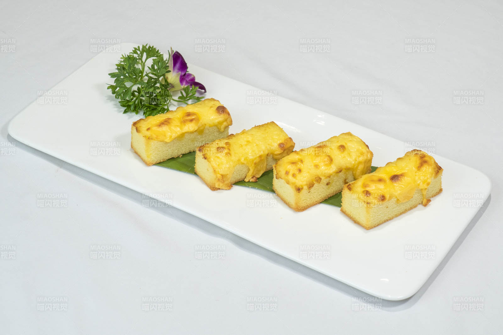 金黄煎豆腐拼盘图片