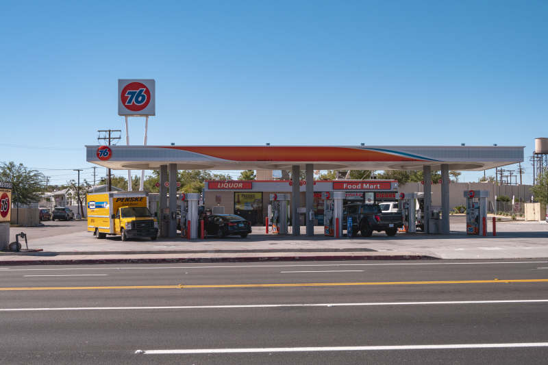 加油站街景图片