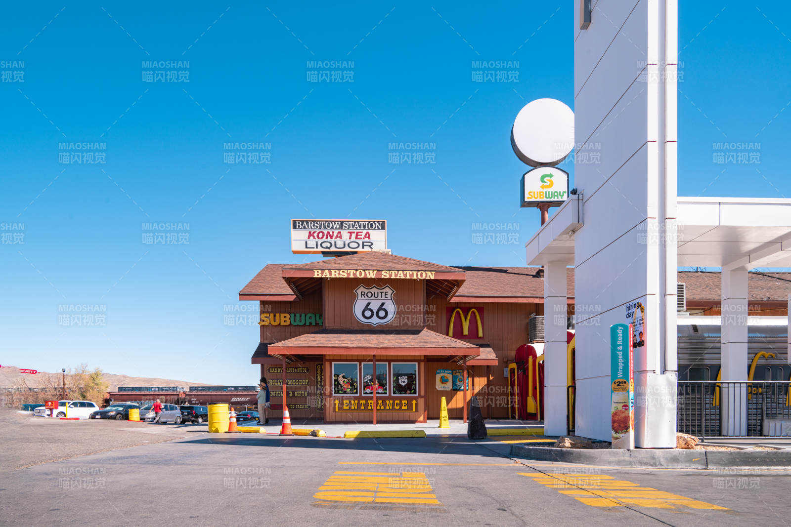 号公路加油站图片