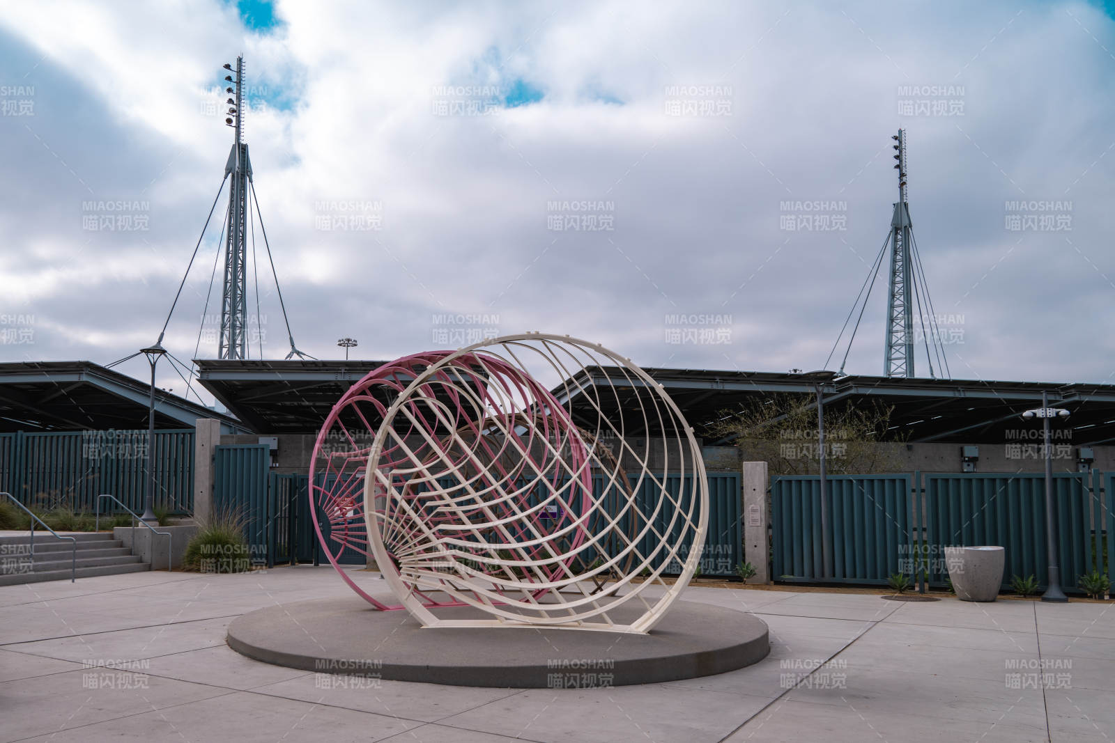 螺旋艺术装置图片