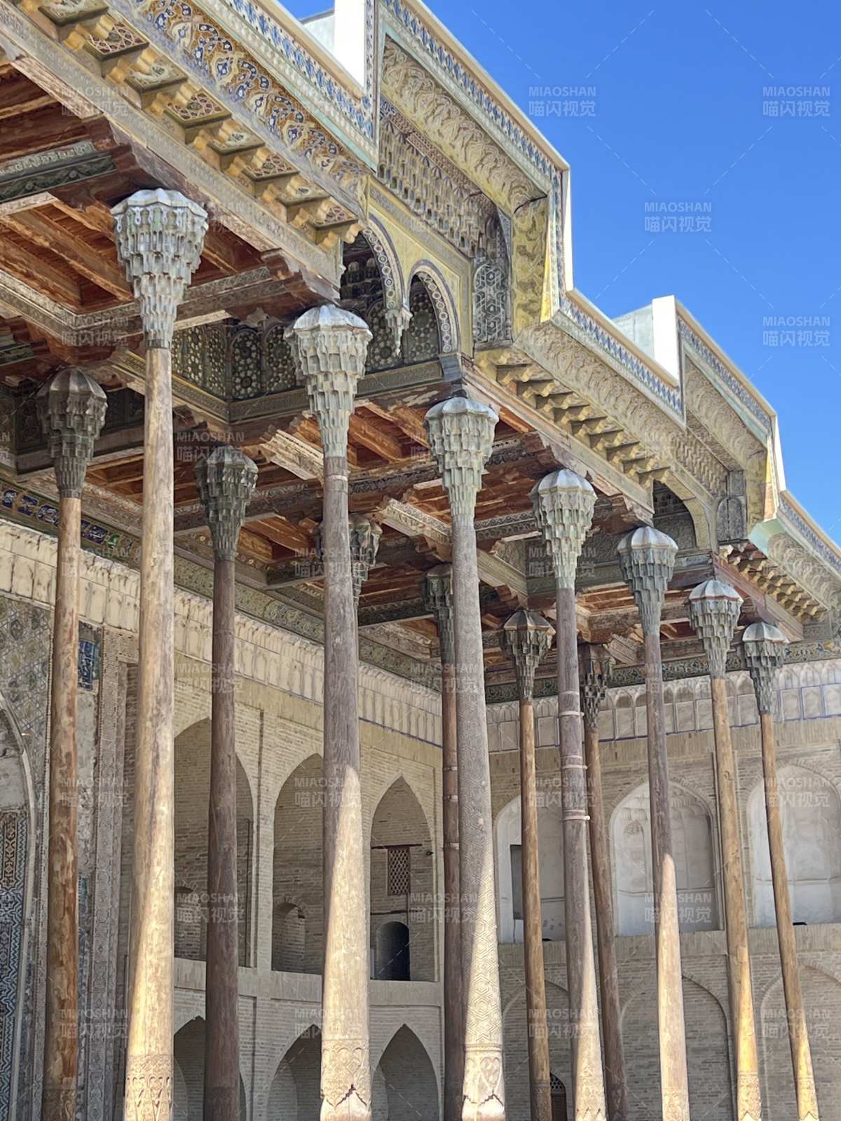 精美柱廊建筑图片