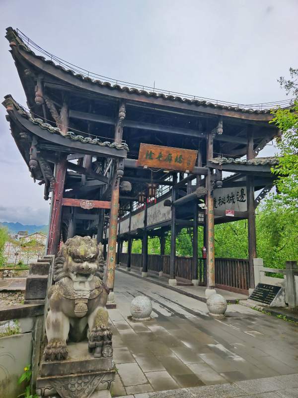 古桥石狮迎客来图片