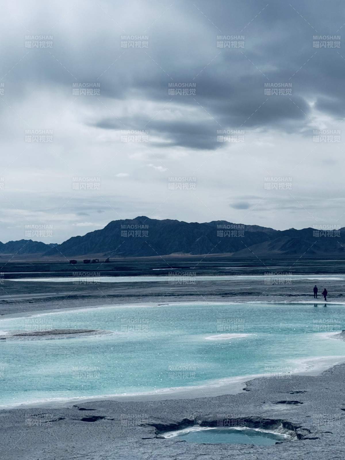 湖光山色 云影徘徊图片