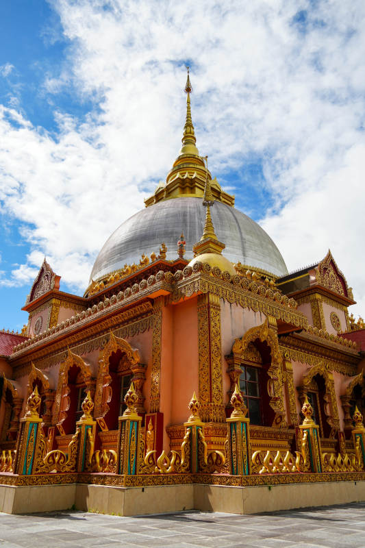 金顶佛殿 庄严神圣图片