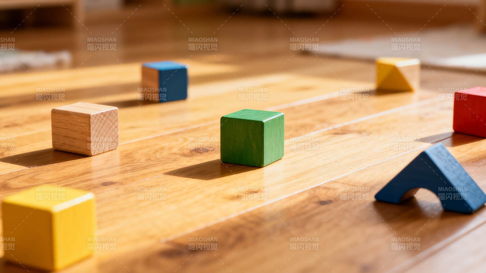 彩色积木拼图图片