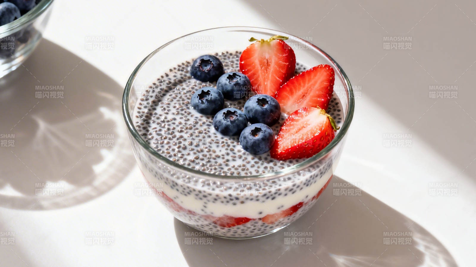 奇亚籽水果杯图片