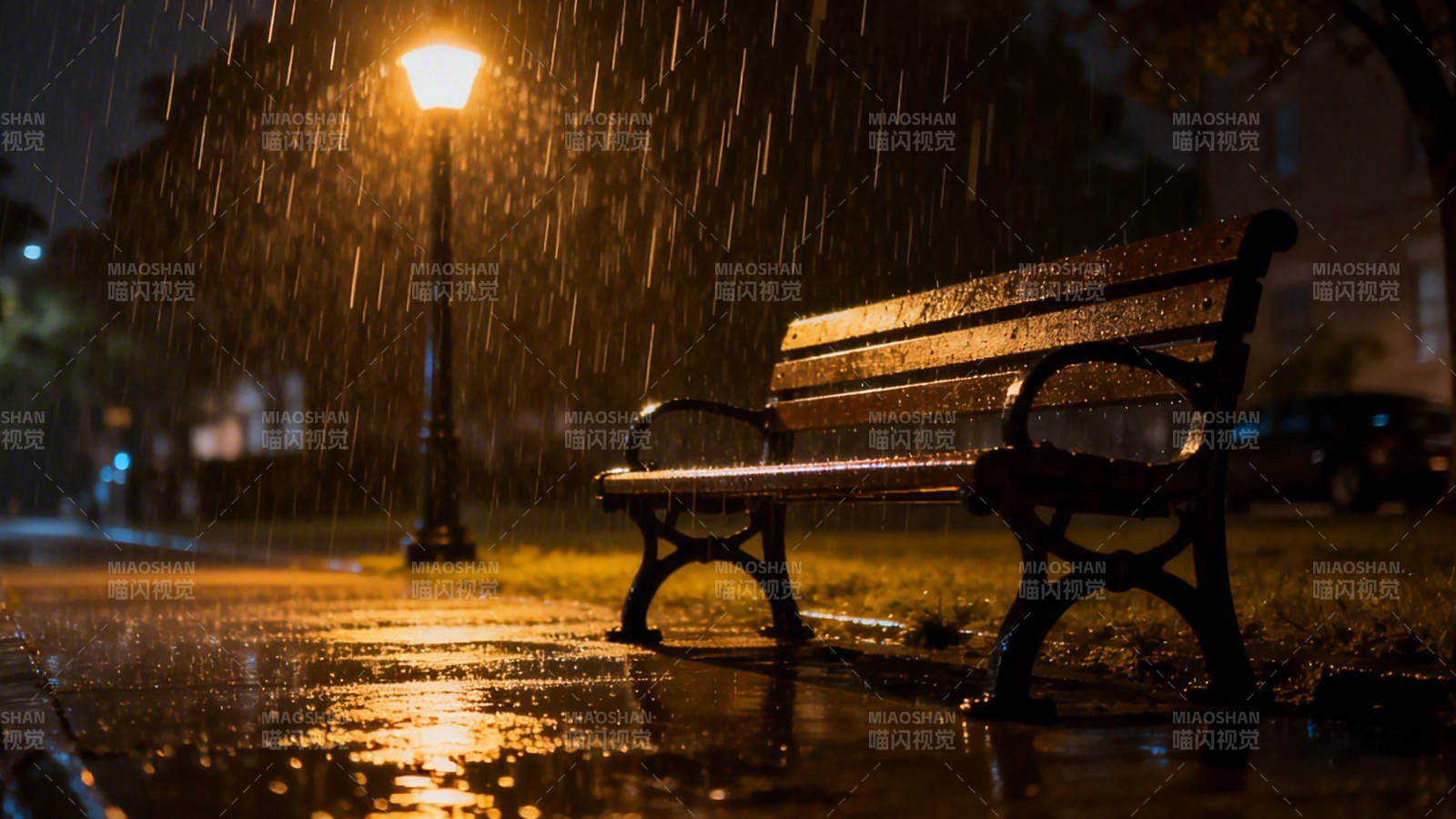 雨夜长椅静谧图片
