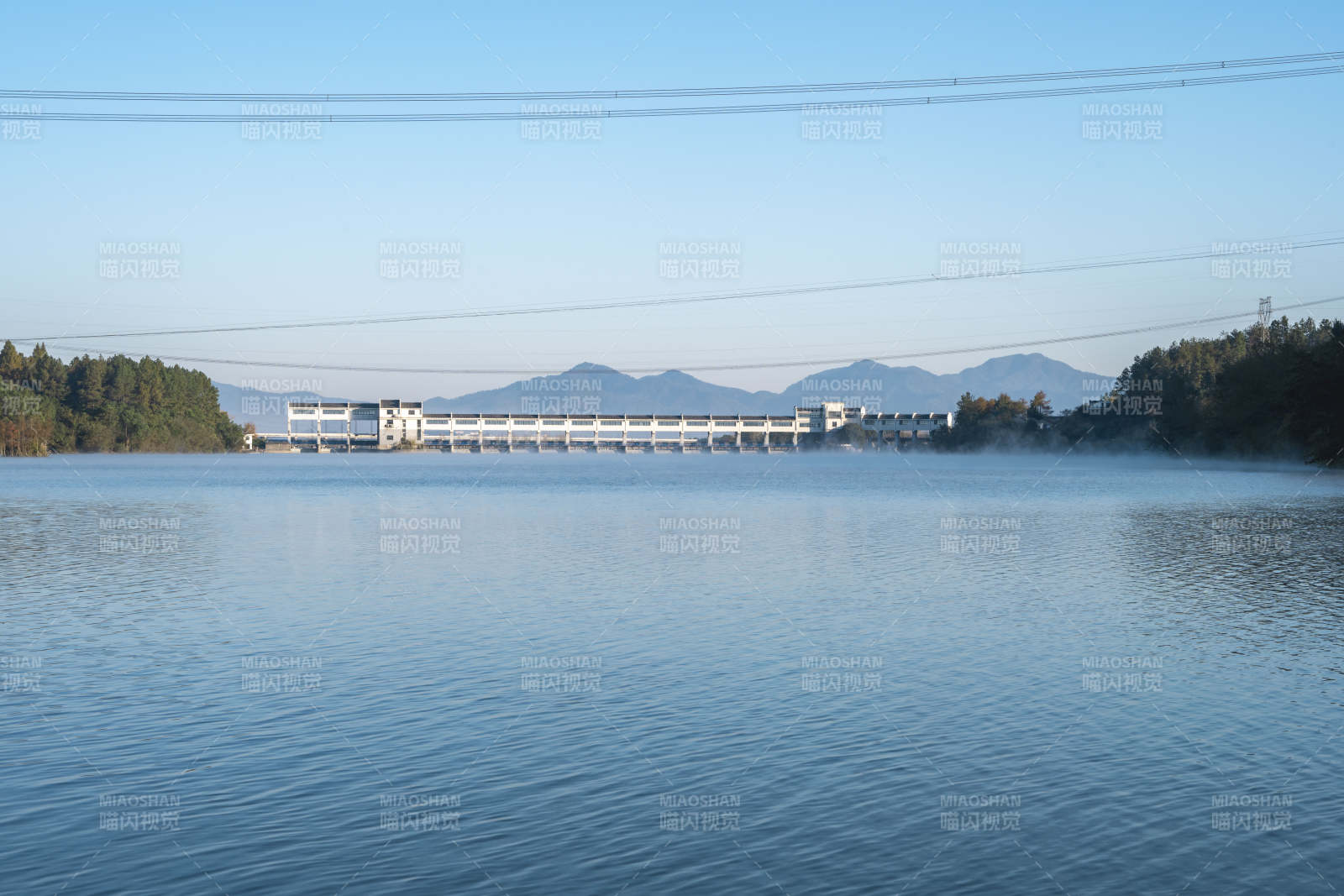 安徽泾县青弋江江畔水库图片