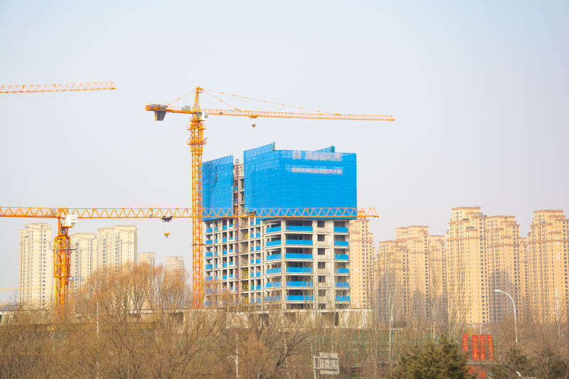 建筑工地塔吊林立图片