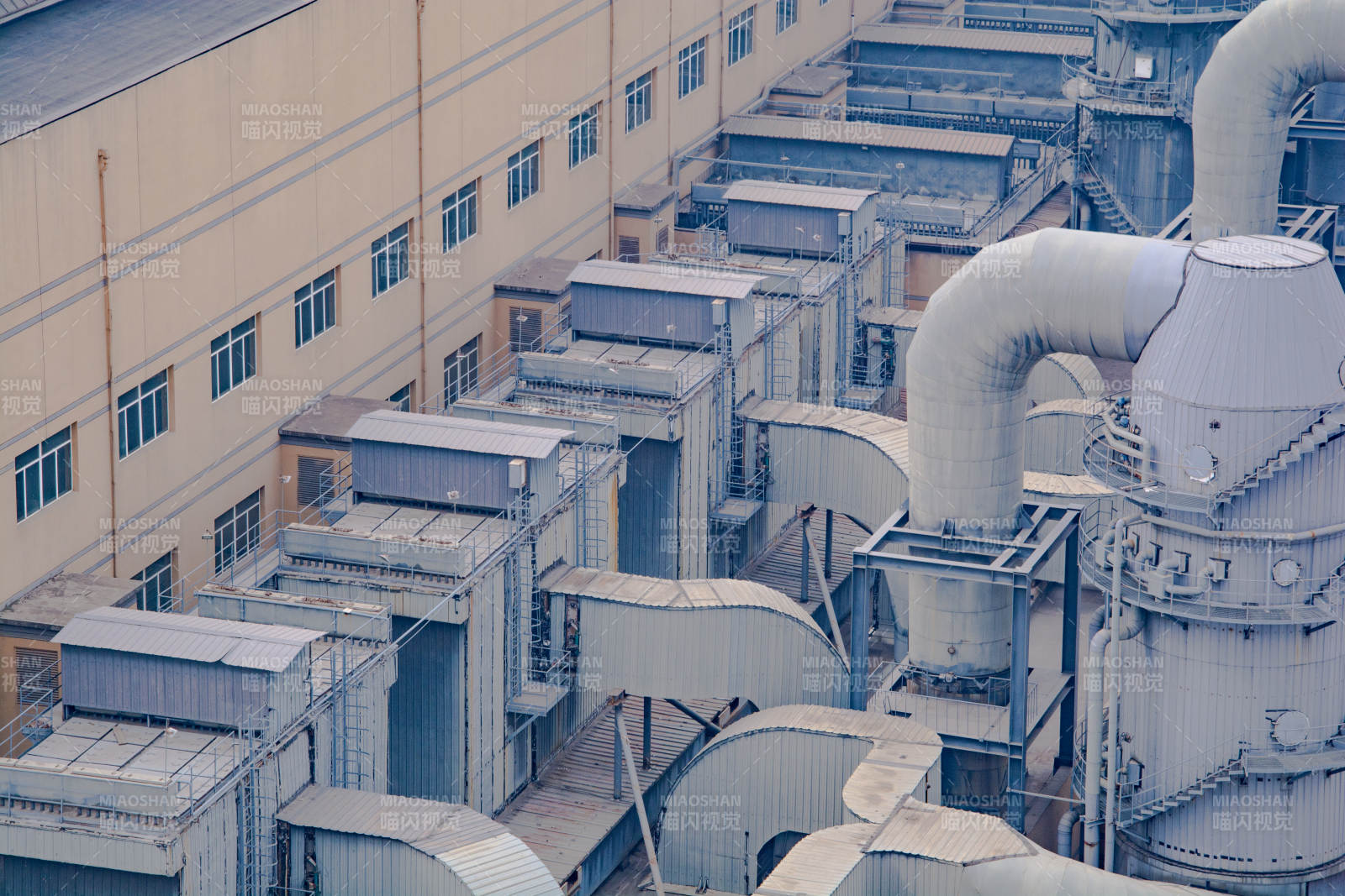 工业厂房俯瞰图图片