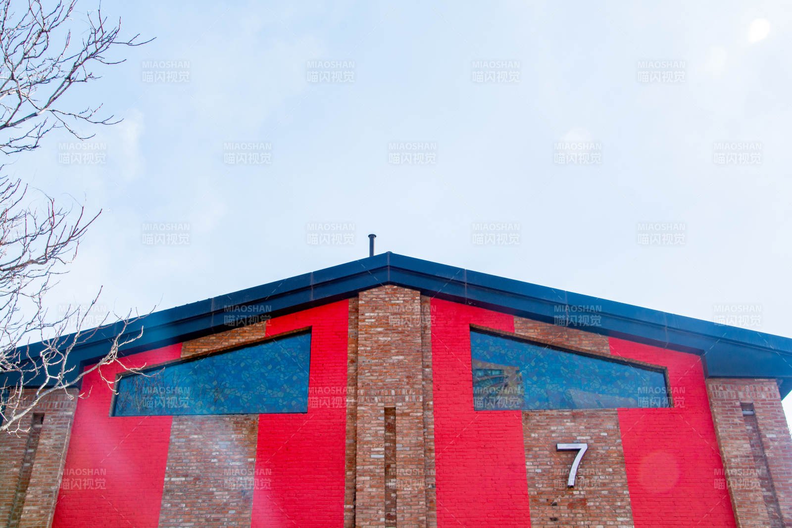 红色建筑七号图片