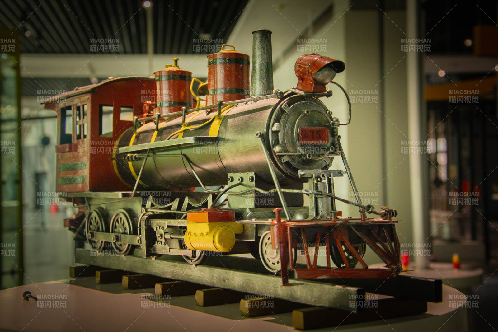 复古蒸汽火车模型图片