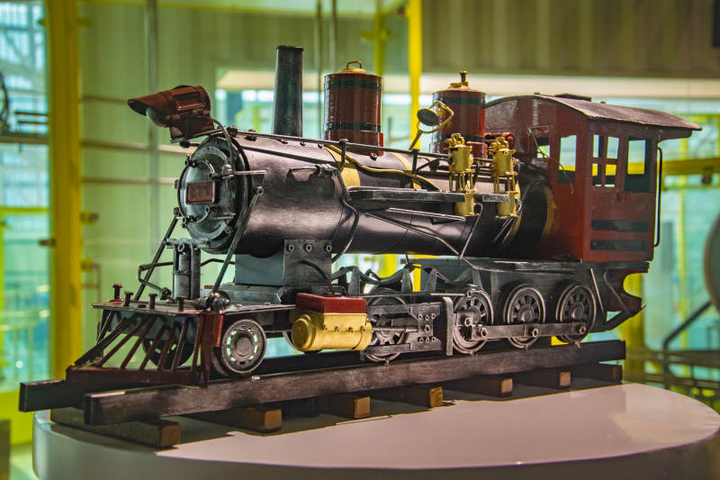 复古蒸汽火车模型图片