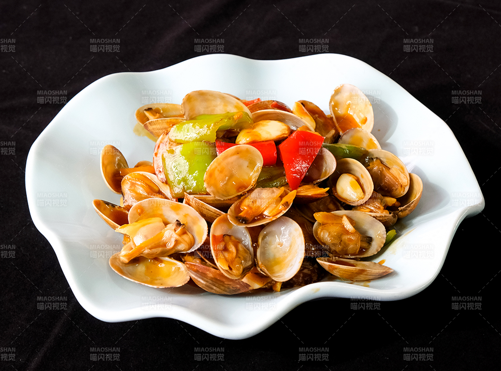 鲜炒花甲配彩椒图片