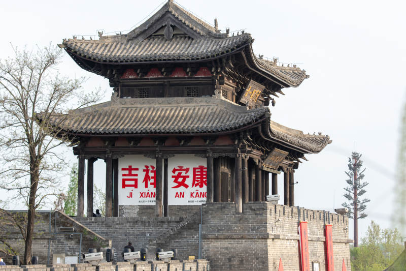 古塔祥安门图片