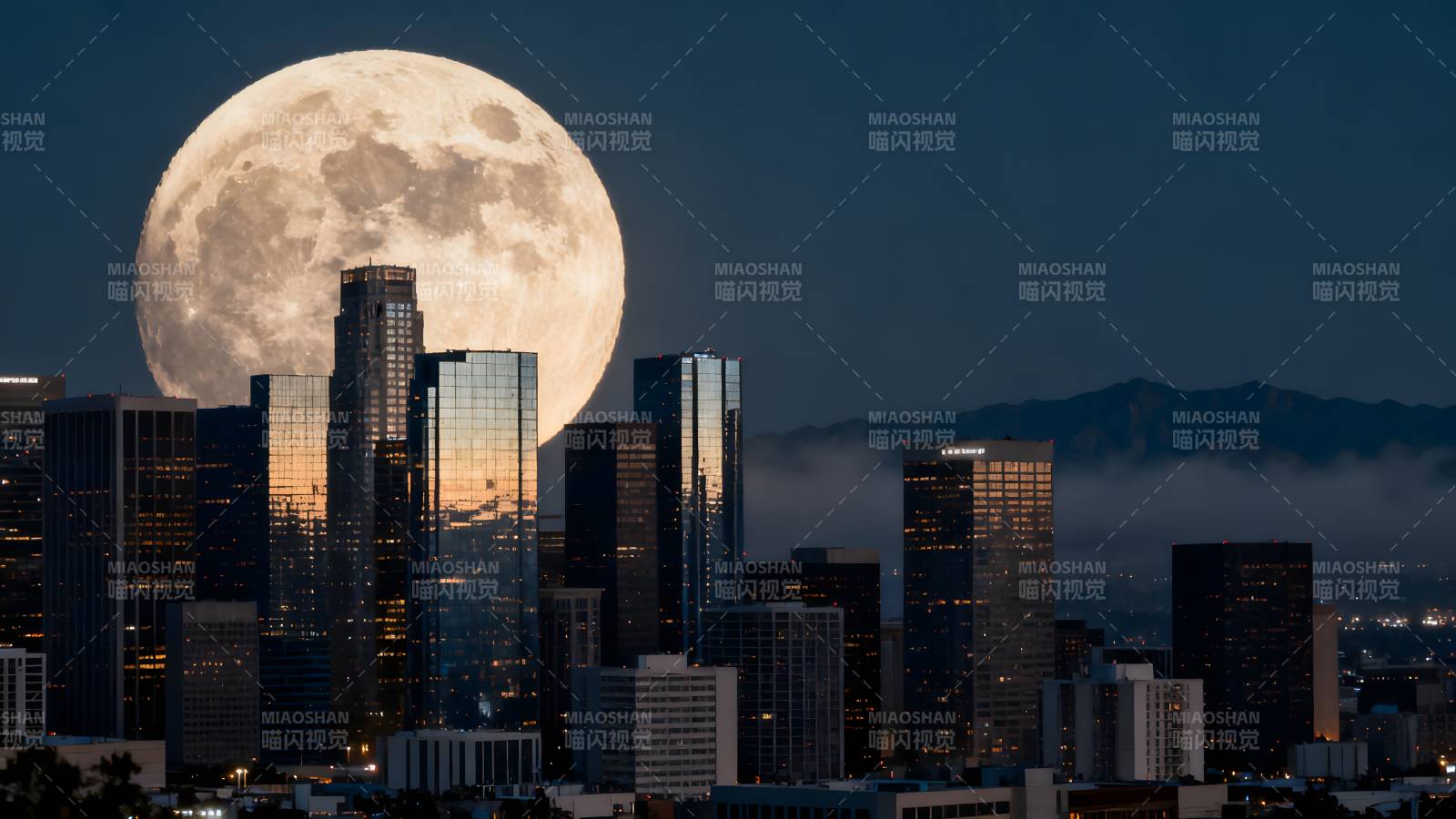 月升城市夜景图片